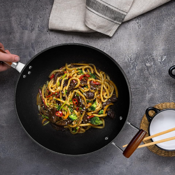 Lightweight Cast Iron Wok Pan with Wooden Handle, Pre Seasoned Nonstick Stir Fry Skillet for Asian Cuisine and Everyday Cooking